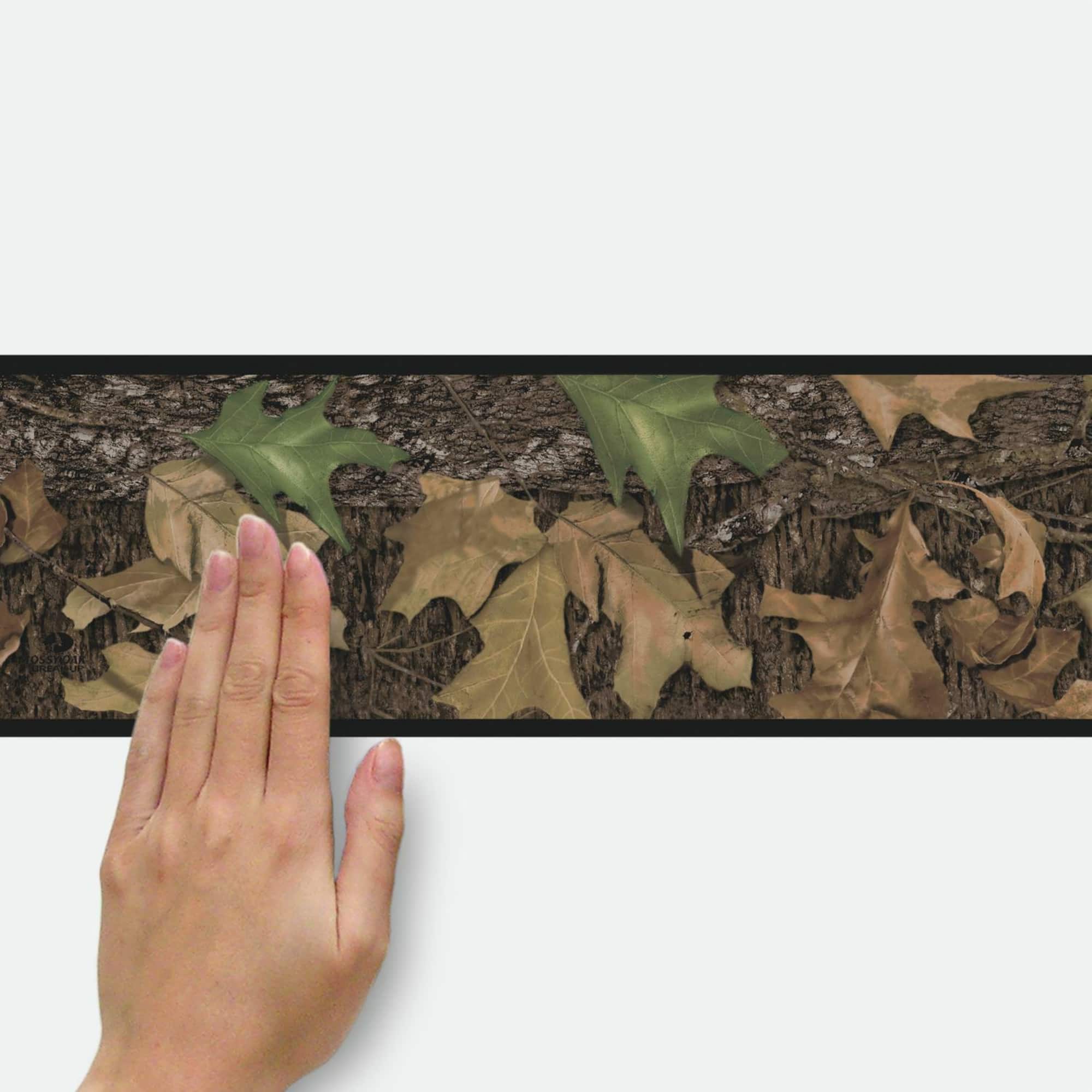 RoomMates Mossy Oak Border